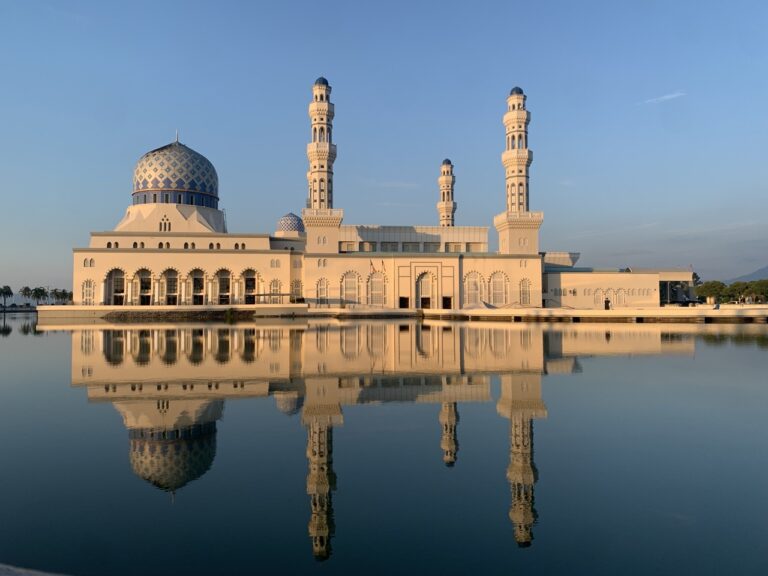 沙巴水上清真寺